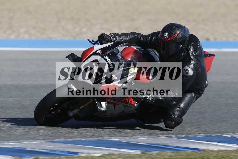 /Archiv-2024/02 29.01.-02.02.2024 Moto Center Thun Jerez/Gruppe schwarz-black/630